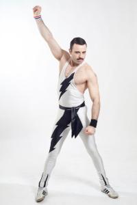 538916_10151461879425613_1568091013_n